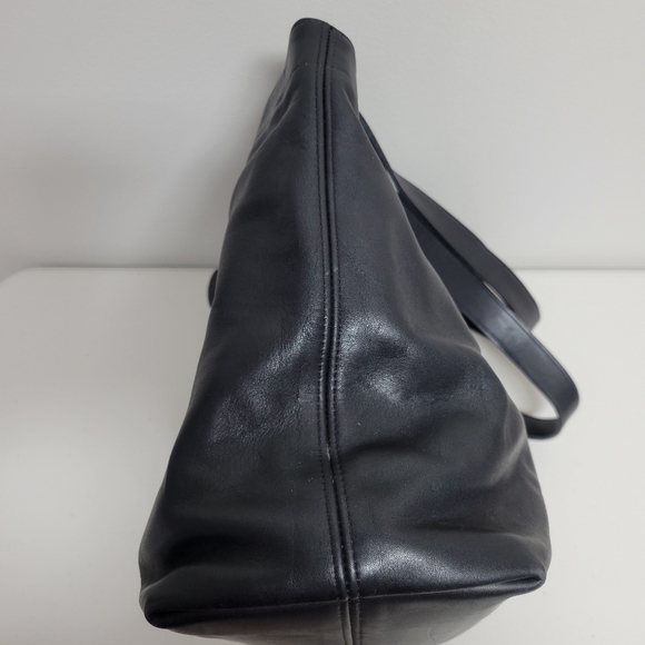 Vintage Coach Lafayette Leather Shoulder Bag #4140. - Picture 5 of 17